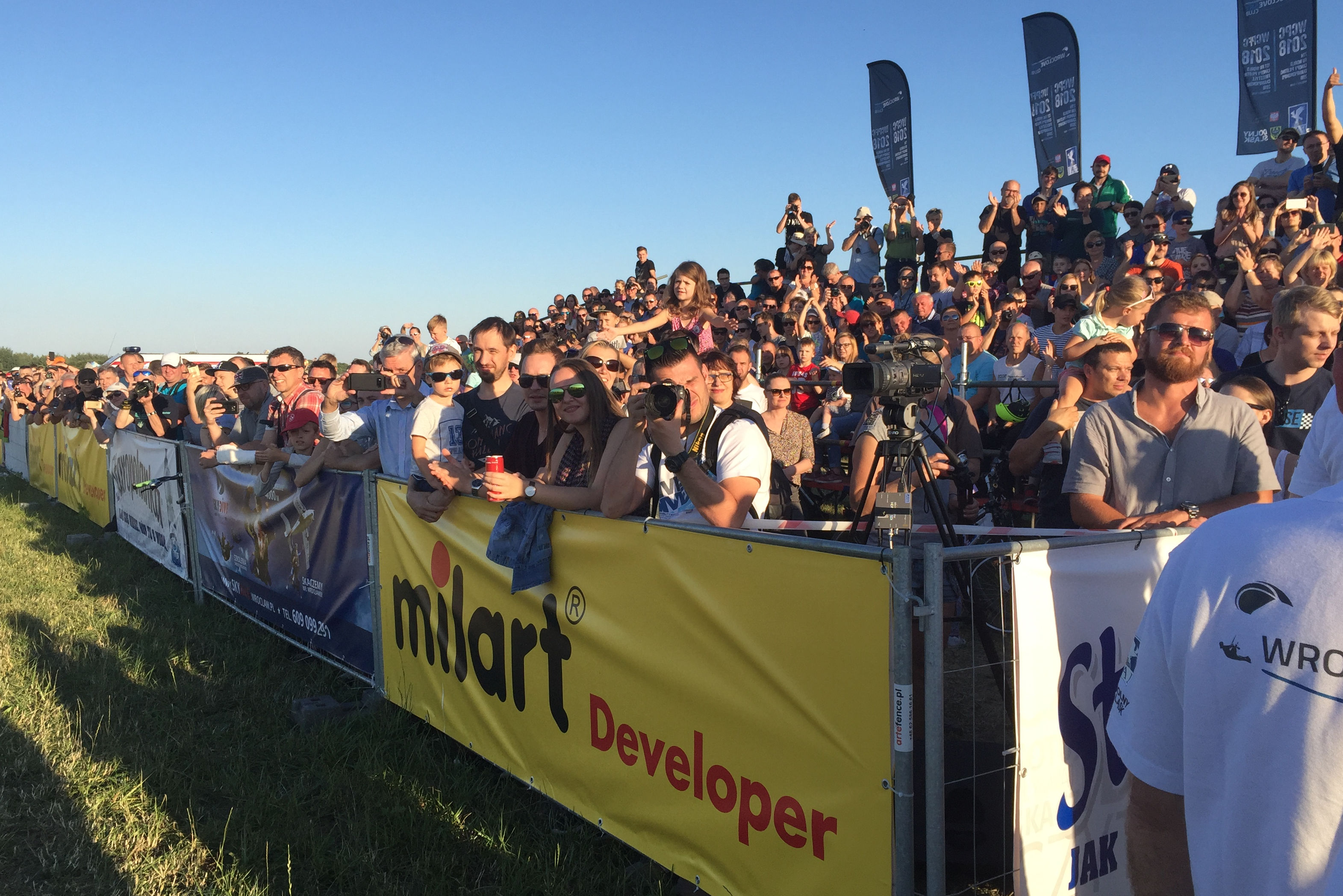 Crowd Crowd