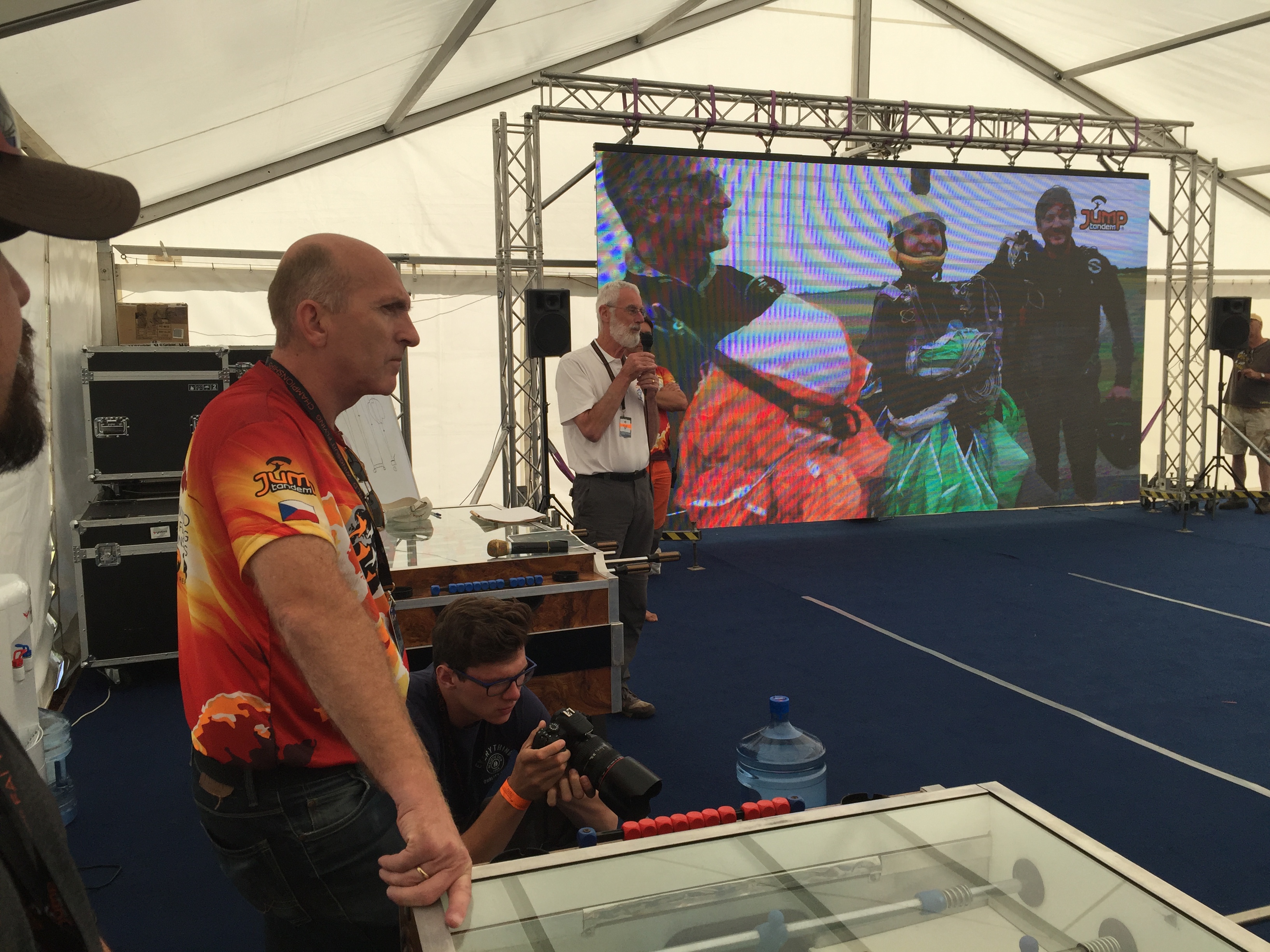 Competitors briefing - problem Competitors briefing - problem