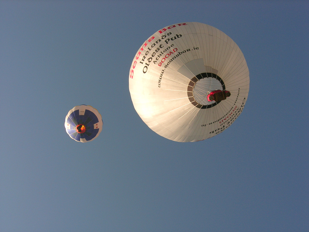 Pauline-Baker-2balloons-2008 Pauline-Baker-2balloons-2008